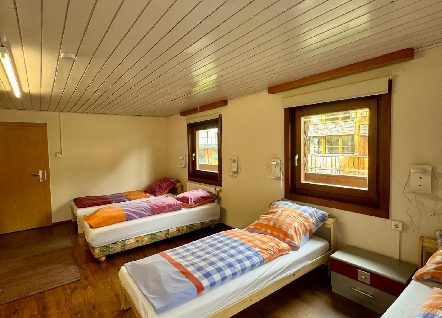 Skill Mountain Lodge - Ski Und Bike Hostel Im Sommer Mit Joker Card Saalbach-Hinterglemm 0*,  Austria